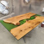 Rohelise epoksiidvaiguga eritellimusel valmistatud kohvilaud Rohelise epoksiidvaiguga eritellimusel valmistatud kohvilaud